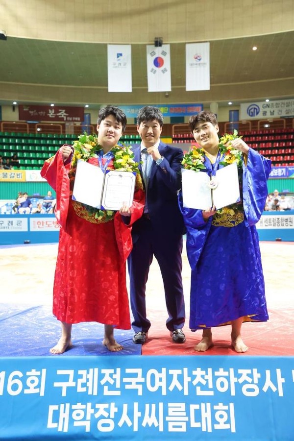 대구대 씨름부, ‘제16회 구례전국여자천하장사 및 대학장사씨름대회’에서 두 체급에서 우승을 차지했다. 썸네일 이미지