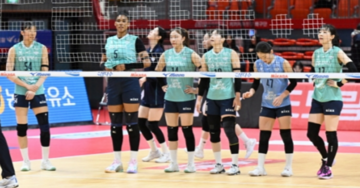 GS칼텍스, '실바의 23득점 활약에도 부상 복귀는 어렵다'…페퍼저축은행과의 맞대결에서 10연패 수렁에 빠져 썸네일 이미지