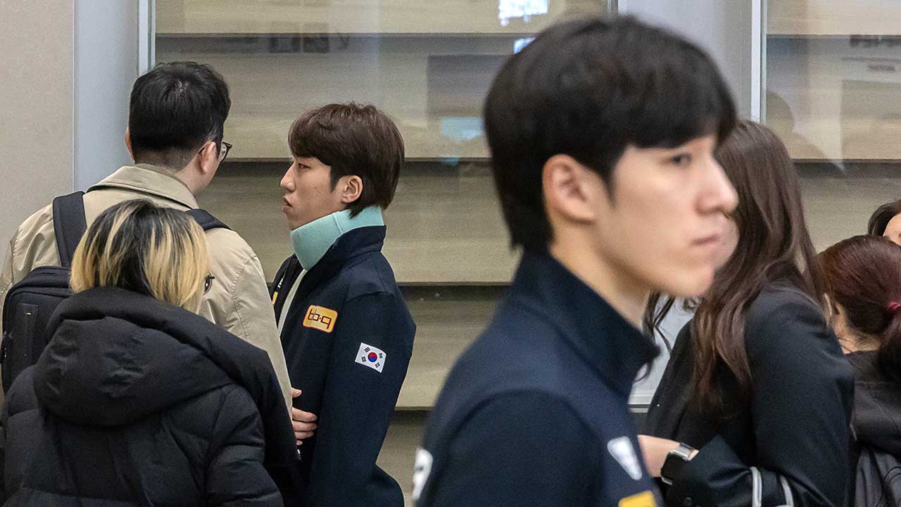 황대헌 vs 박지원, 쇼트트랙 국가대표 선발전서 '또' 충돌…팀킬 논란 재조명되는 이유는? 썸네일 이미지