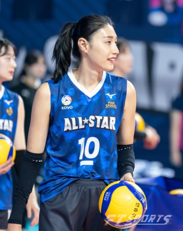 김연경, 20년간의 선수생활을 마무리하며 "배구는 나의 인생에서 가장 큰 의미였다"고 전해 썸네일 이미지