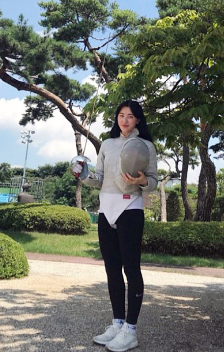 김정미, 펜싱 그랑프리 8강 진출…세계 1위 에무라에 승리하여 놀라운 기록 달성 썸네일 이미지
