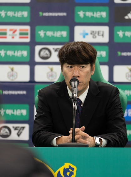수원FC 김은중 감독, 서울 원정에서의 징크스 깨기 위해 "전반 점수는 잘 버텨냈지만, 이제는 승리가 필요하… 썸네일 이미지