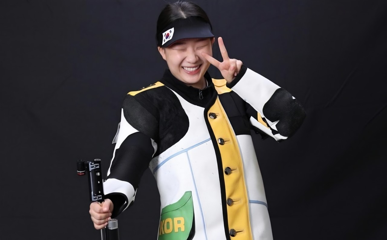 뮌헨 월드컵 10m 공기소총 대회에서 사격 권은지가 '0.1점 차'로 은메달 획득, "아쉬워라" 썸네일 이미지